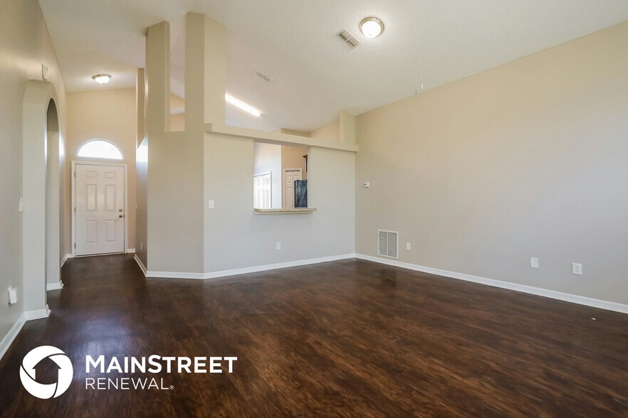 Building Photo - 7650 Dover Cliff Dr S