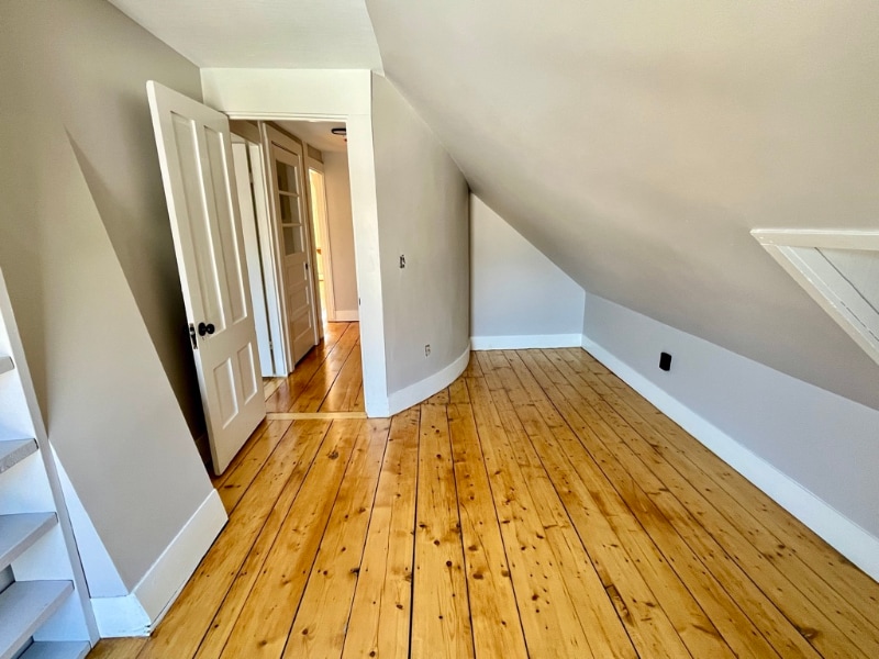 Building Photo - 50 N Main St