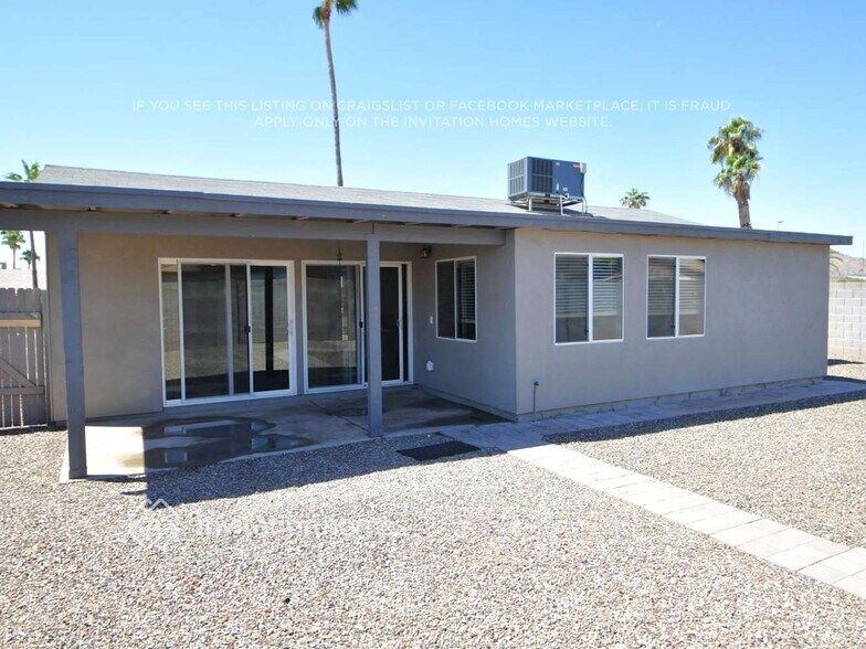 Building Photo - 3502 E Blanche Dr