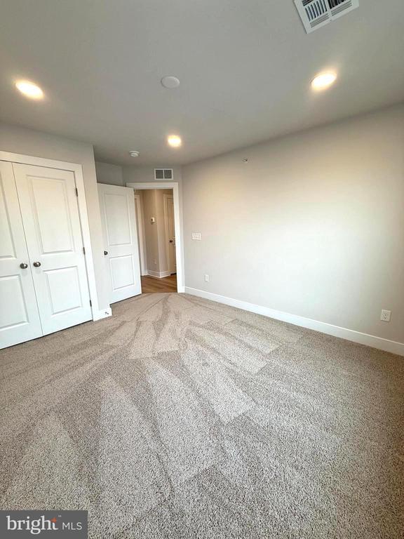 Building Photo - 4125 Ridgeview Ave