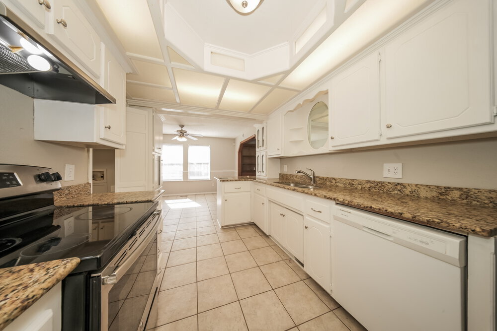 Building Photo - 11240 Cimarron Dr