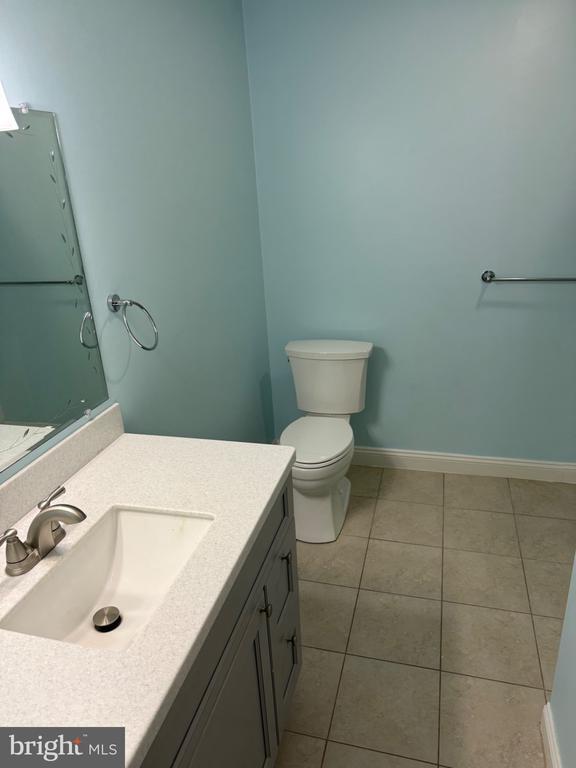 Building Photo - 114 Yardley Commons