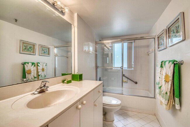 Building Photo - 12547 Imperial Isle Dr