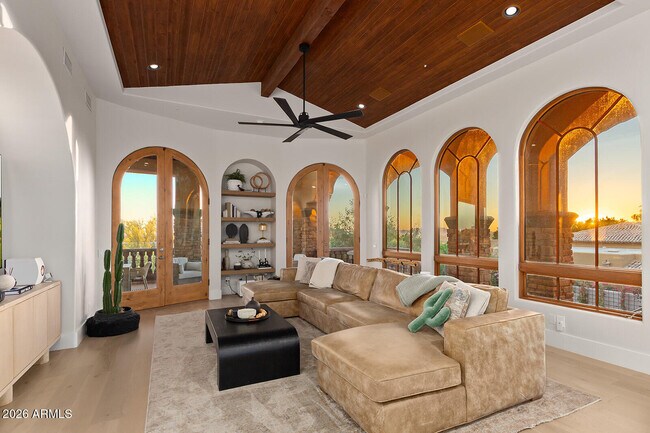 Building Photo - 11861 E Desert Trail Rd