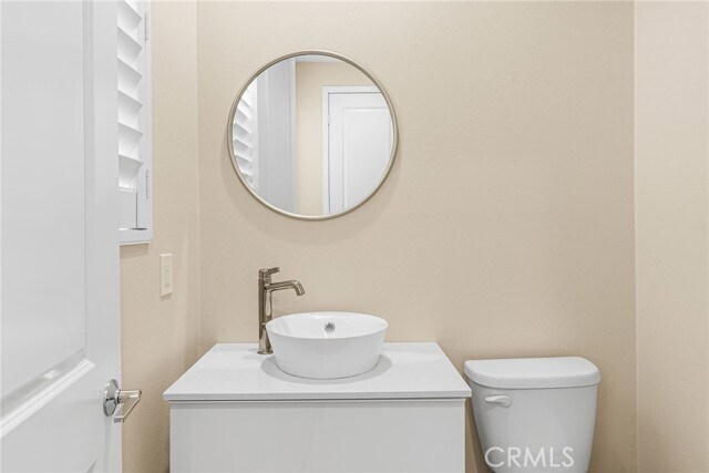 Building Photo - 102 Marisol St