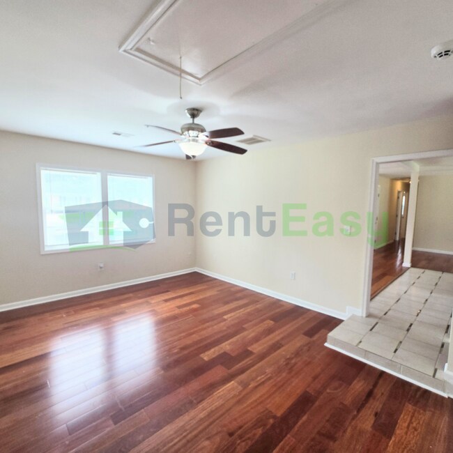 Building Photo - 3129 Woodbaugh Dr