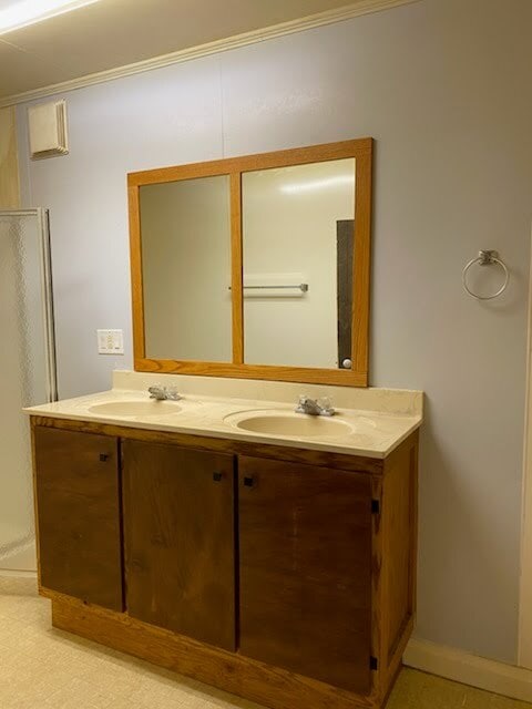 Bathroom - 25107 State St