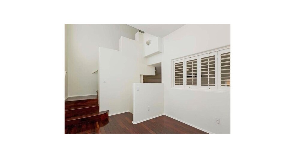 Building Photo - 12650 Carmel Country Rd