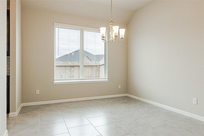 Building Photo - 503 Spring Flower Ct