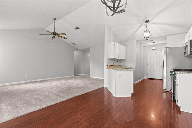 Building Photo - 2979 Sentinel Cir