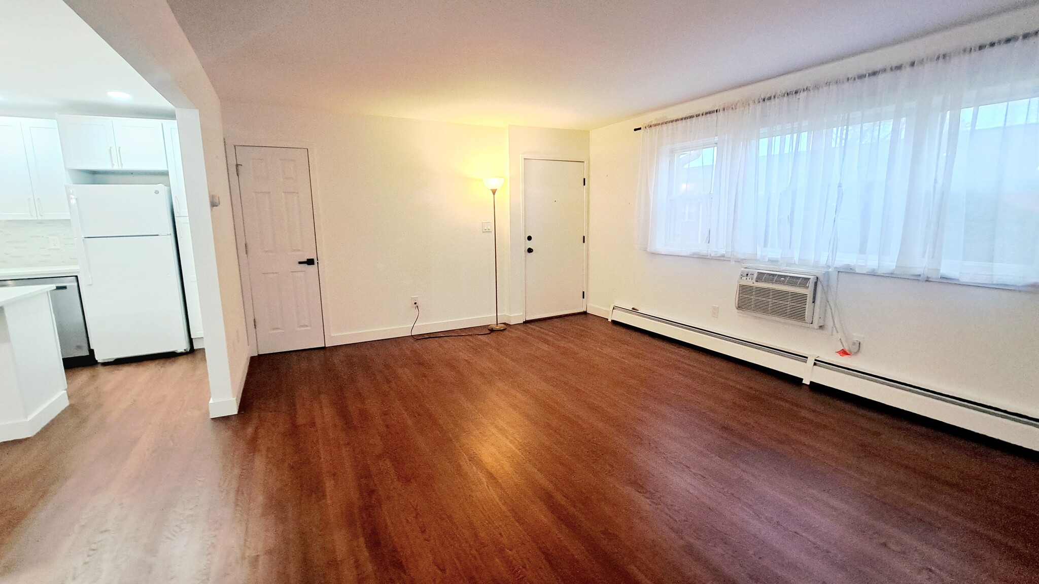 Living room - 2467 Route 10 E