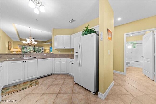 Building Photo - 7815 Regal Heron Cir