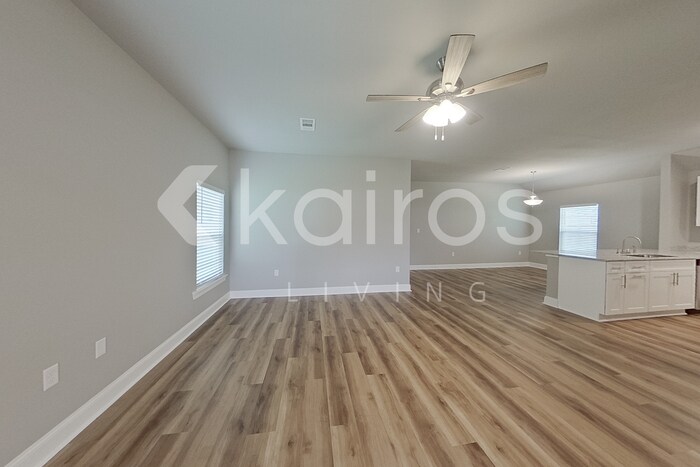 Building Photo - 22877 Balsam Dr