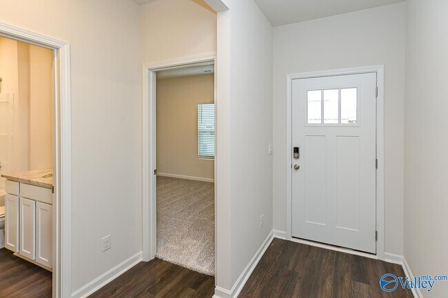 Building Photo - 231 Murphy Ln