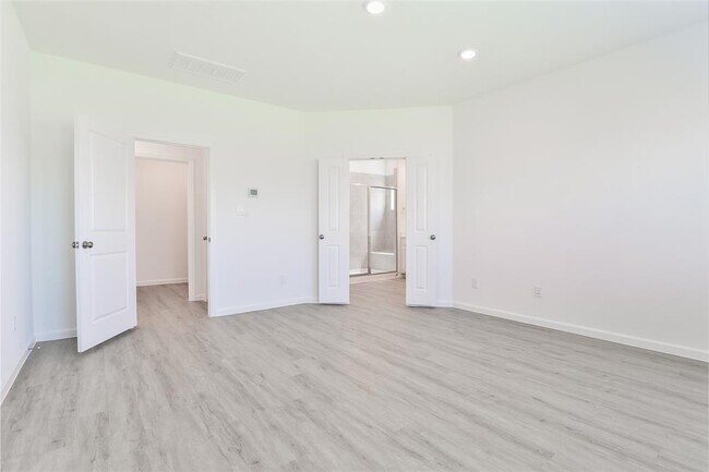 Building Photo - 2614 Chestnut Oak Cir