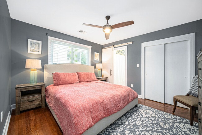 Building Photo - 5112 Victoria Ave