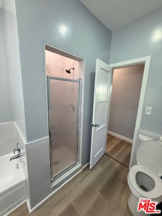 Building Photo - 2830 W 3rd St