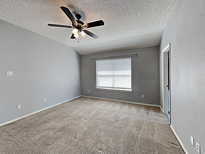 Building Photo - 8025 Jolie Dr