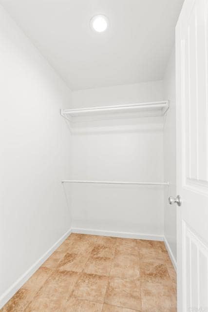 Building Photo - 9086 Los Coches Rd