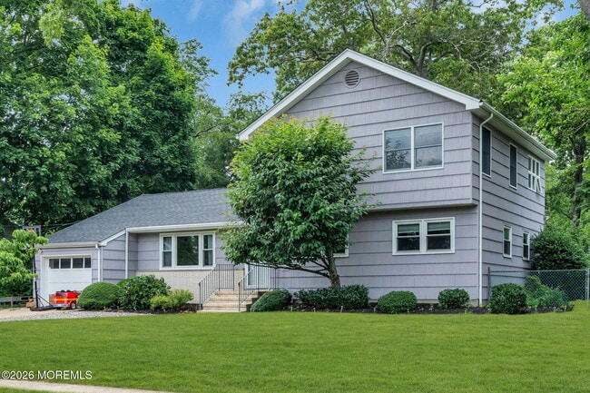 Building Photo - 485 Freehold St