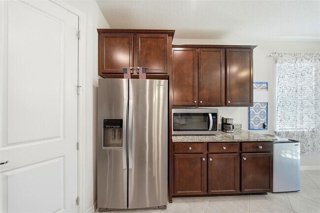 Building Photo - 18930 Willowmore Cedar Dr