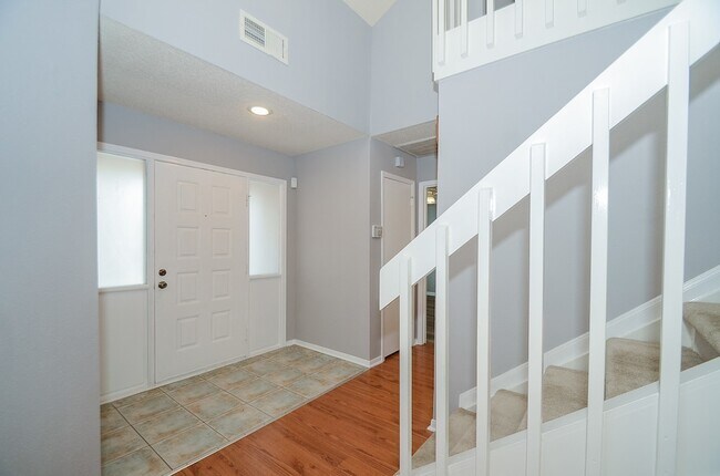 Building Photo - 12722 Ashford Brook Dr