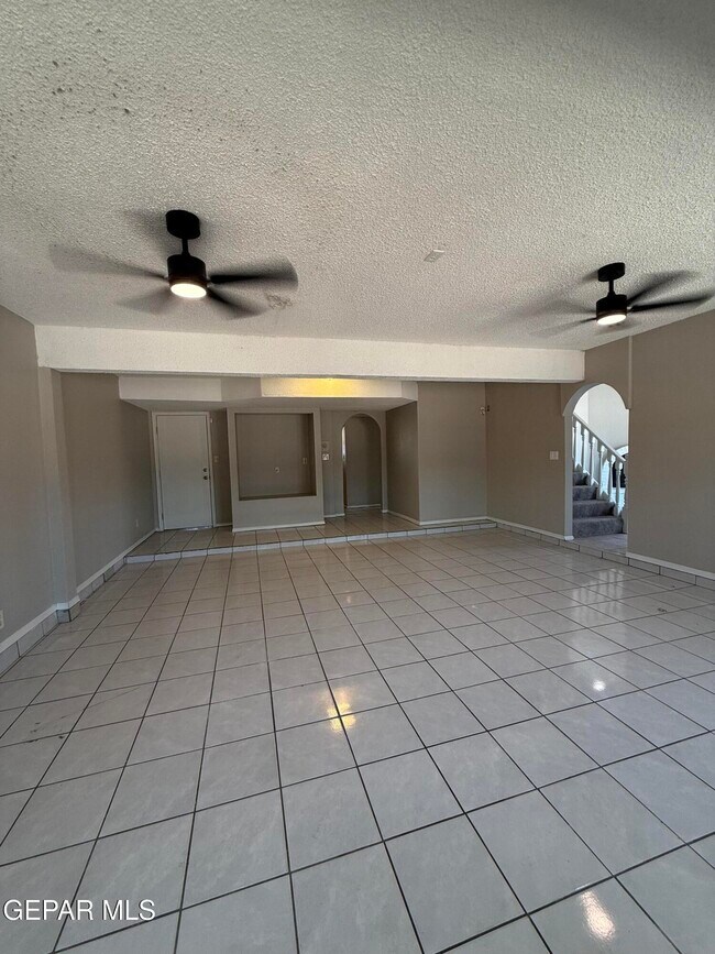 Building Photo - 11708 Sierra Azul Dr