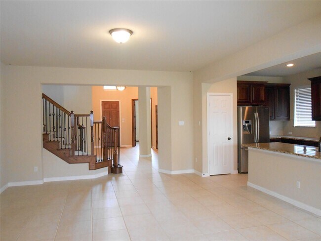 Primary Photo - 11 Vershire Cir