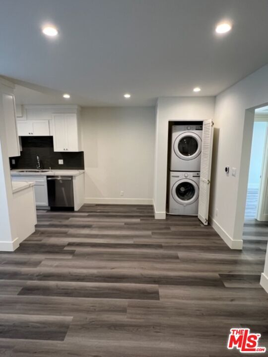 Building Photo - 11725 Darlington Ave