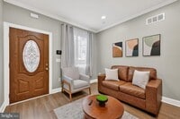 Building Photo - 2542 Arcadia St