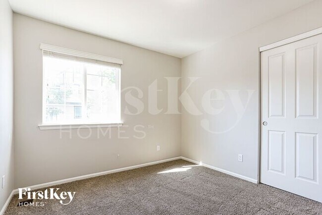 Building Photo - 3160 Black Canyon Way