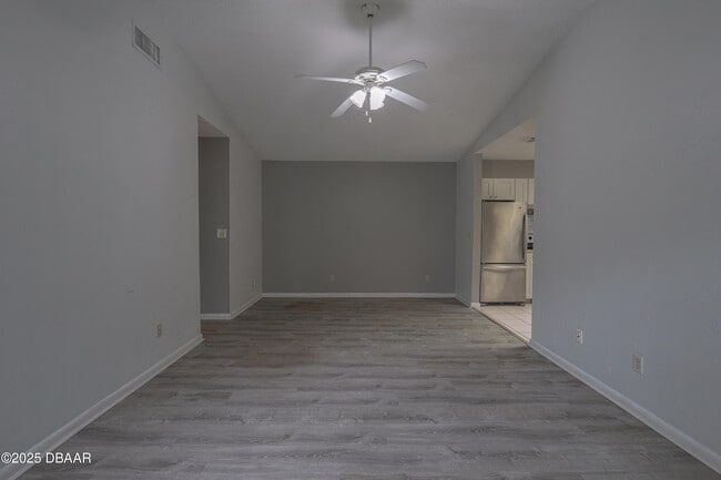 Building Photo - 6175 Sequoia Dr