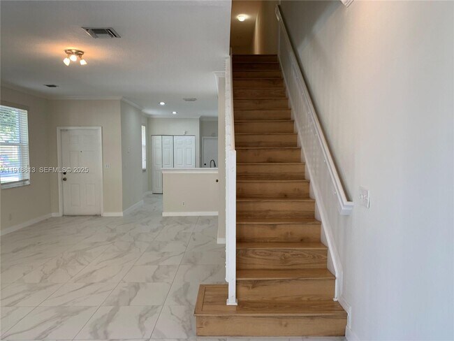 Building Photo - 2165 Pasa Verde Ln