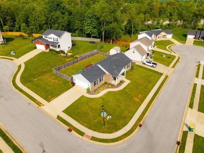 Building Photo - 212 Emerson Dr