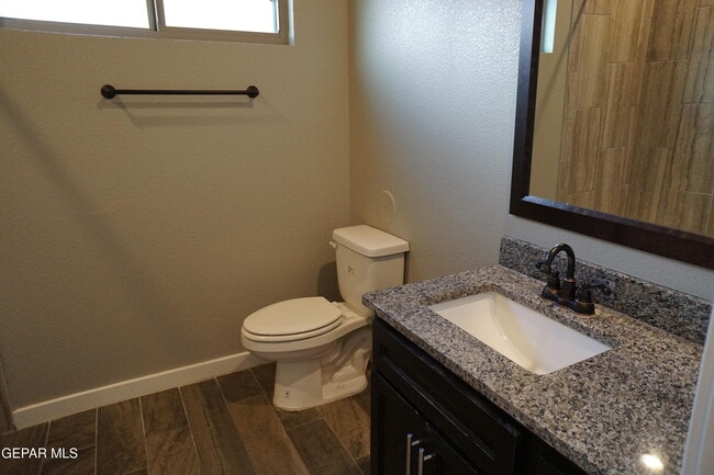 Building Photo - 217 Ilchester Wy