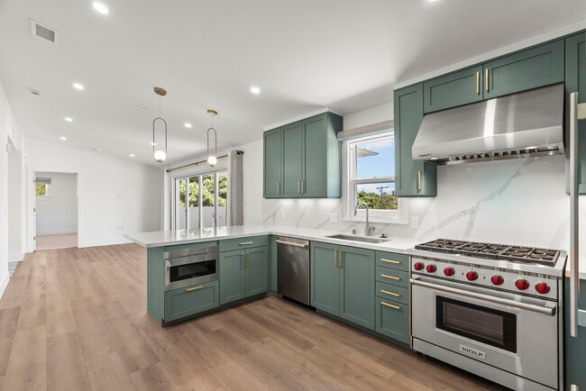 401  Kitchen