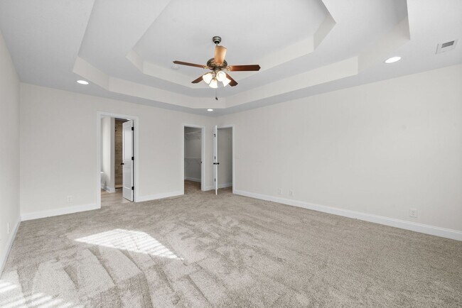 Building Photo - 3 Bed 2/2 Bath home nestled on an Acre of ...