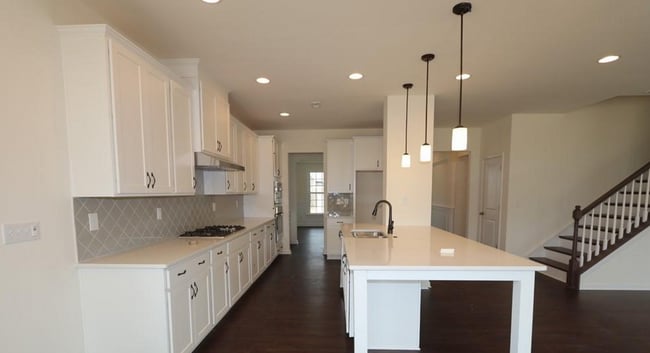 Building Photo - Huge 5-bedroom, 4-bathroom, in Poplin Grov...