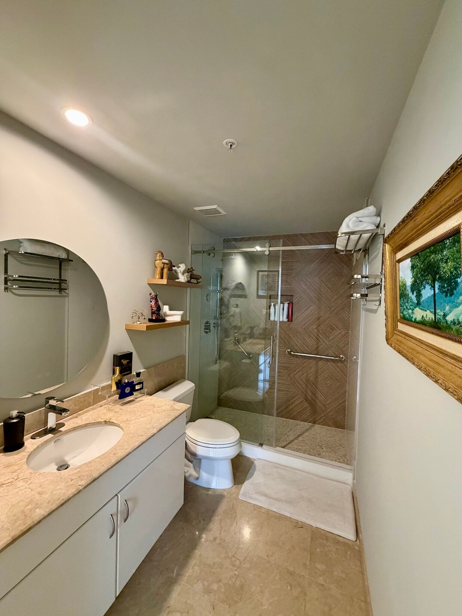 Building Photo - 801 Brickell Key Blvd