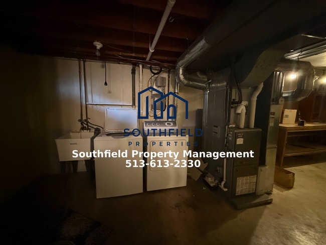 Building Photo - 7147 Bluecrest Dr