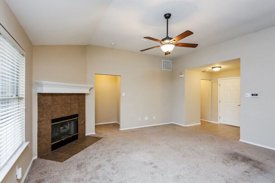 Building Photo - 1037 Harriman Dr