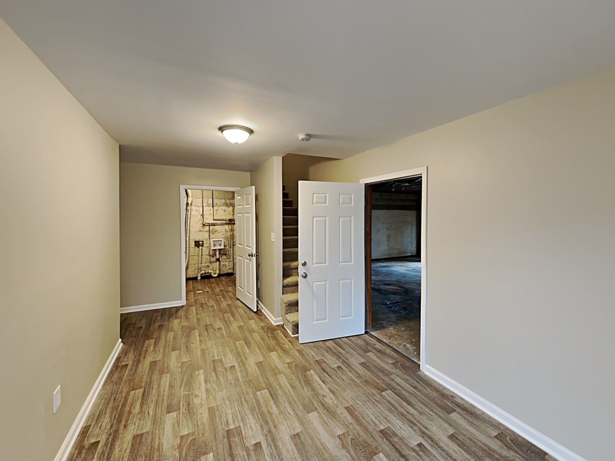 Building Photo - 401 Brookside Dr