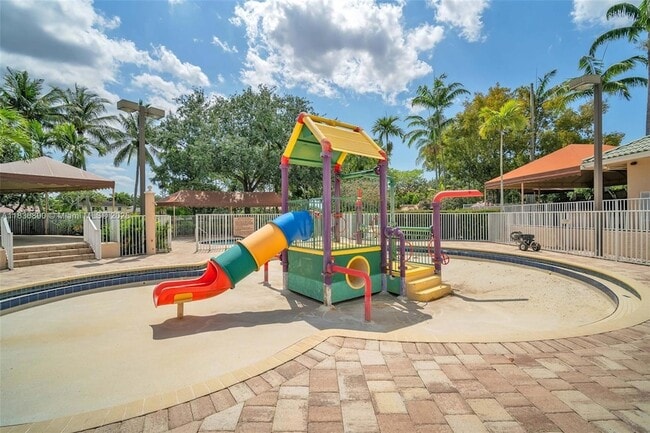 Building Photo - 1617 Zenith Way