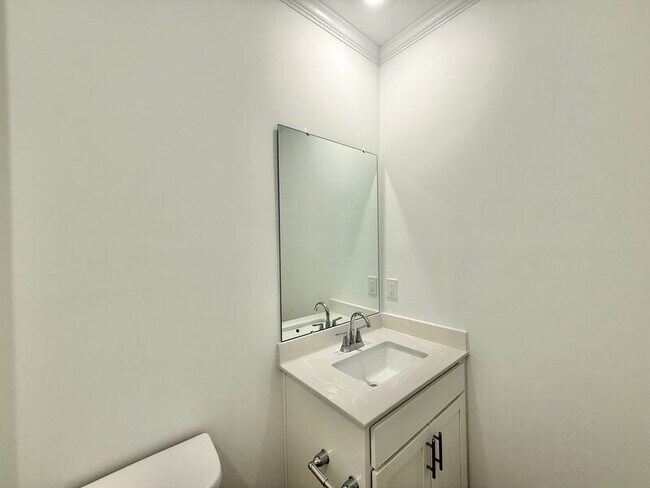 Building Photo - 3111 Allamore Dr