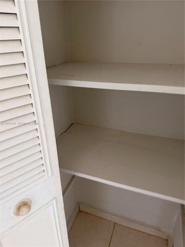 Building Photo - 1830 Dixieana St