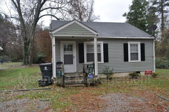 Primary Photo - 1847 Colonial Ave