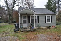 Building Photo - 1847 Colonial Ave