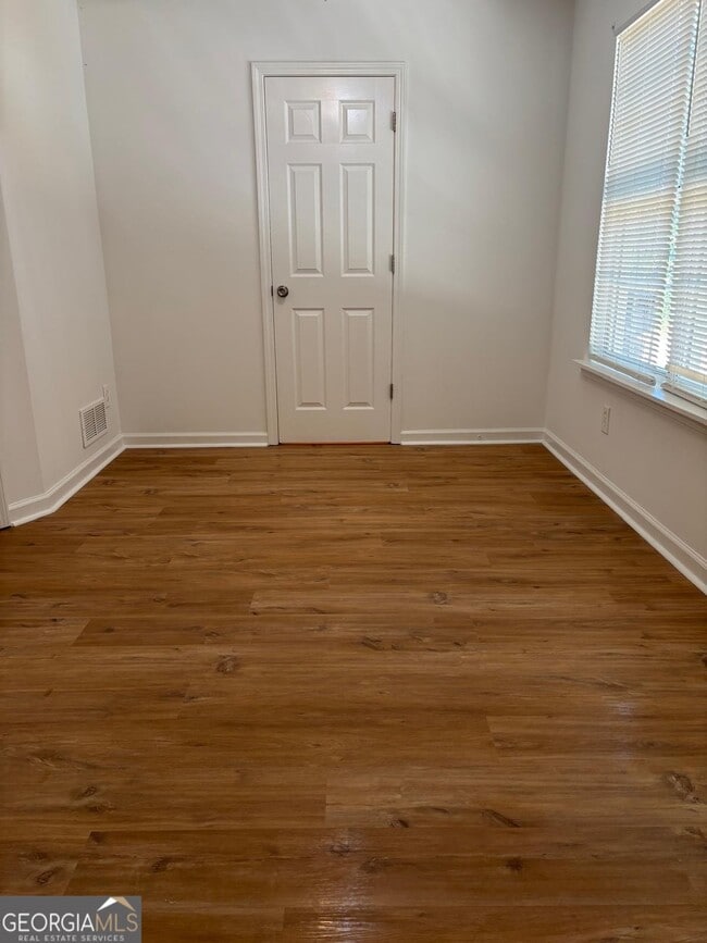 Building Photo - 432 Armor Dr