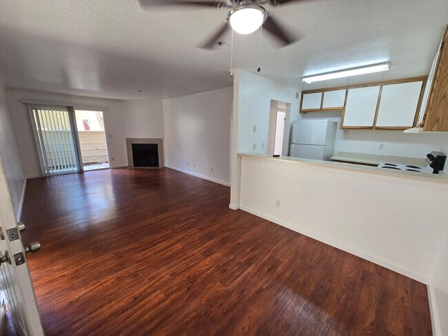 Building Photo - Two Bedroom Two Bath Condominium Unit for ...
