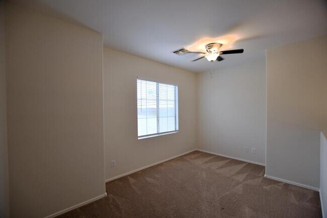 Building Photo - 1646 E Hawken Pl